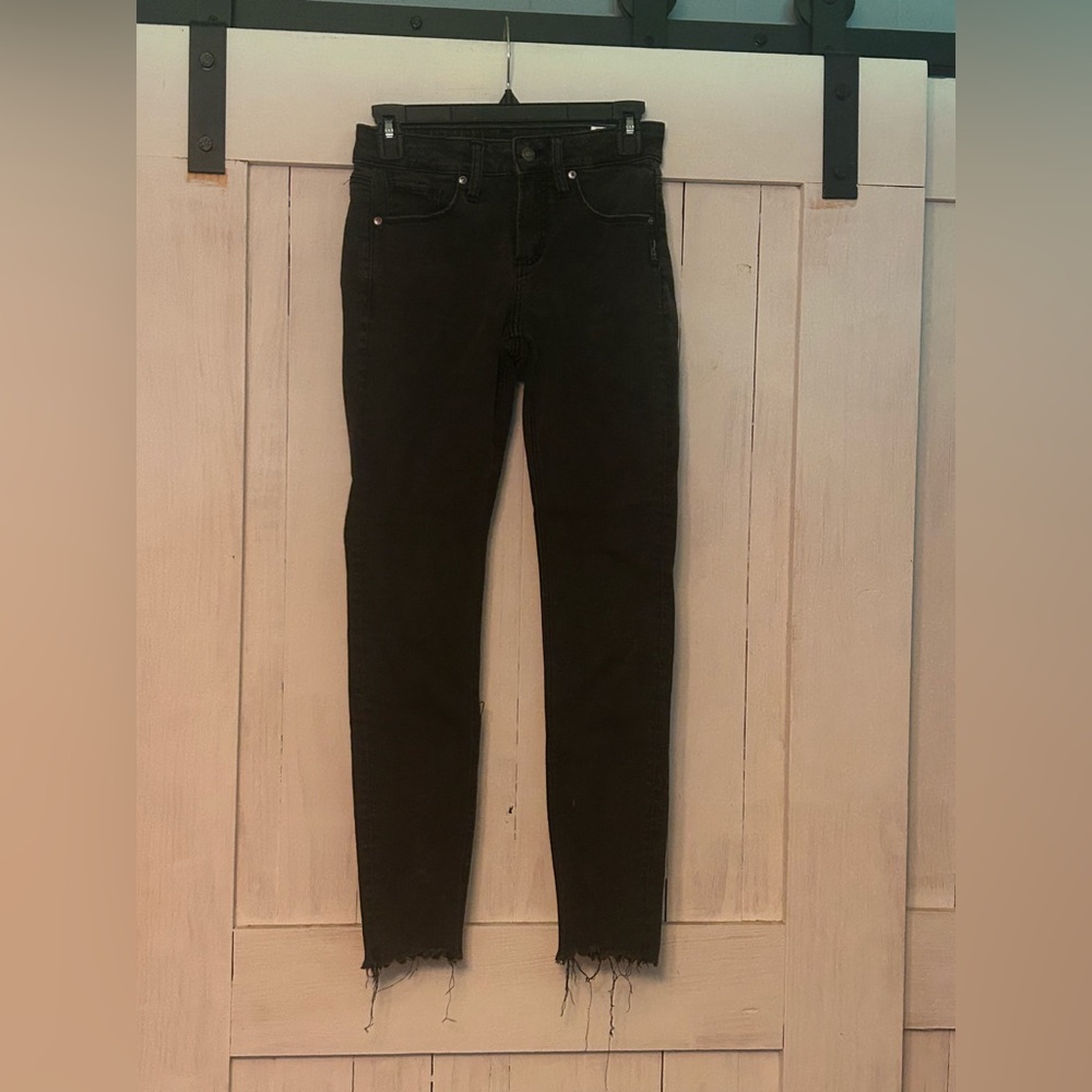 Silver black jeans. Size 25/29.